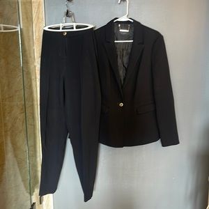 Gorgeous, brand new, Ted Baker size 4 (US 12) black suit